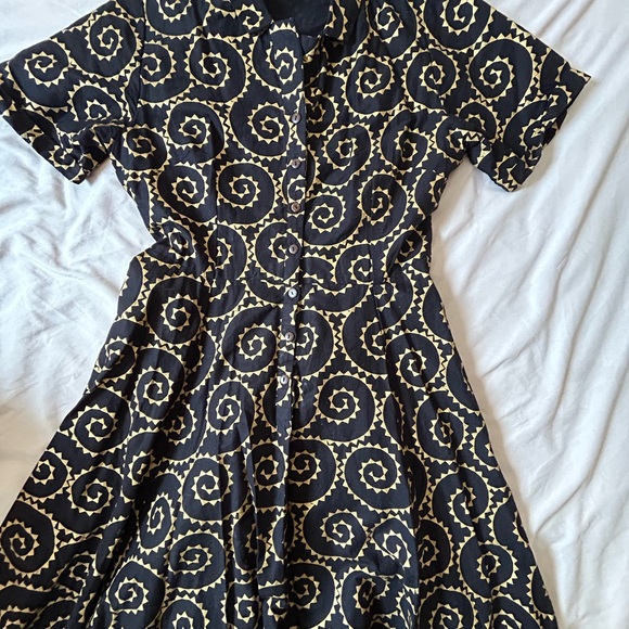 Kamohoalii designer black and gold dress - Picture 2 of 4